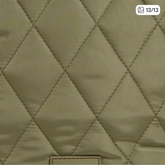 Vera Bradley Ultralight Quilted Crossbody Bag in Sage NWT - Picture 11 of 13